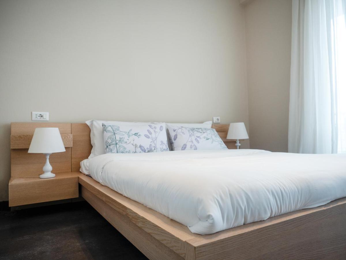 Lake Drive Rooms&Apartments 티라나 외부 사진